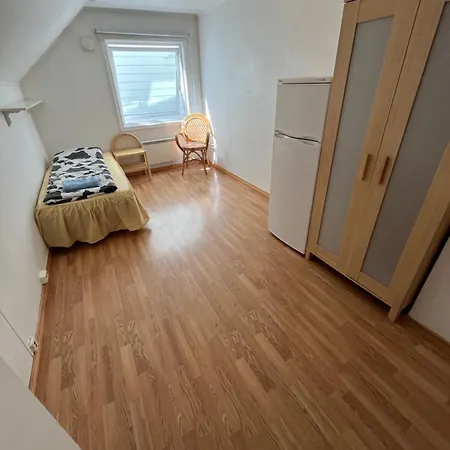 Loft With 3 Bedrooms Apartment *